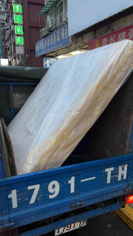 守美藝術工程行 - 搬床墊