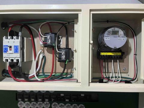 私家電匠⋯劉 - 中和區屋內5間套房4間雅房
新增設150安培60平方線徑附CT電錶裝置