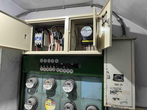 私家電匠⋯劉 - 中和區屋內5間套房4間雅房
新增設150安培60平方線徑附CT電錶裝置