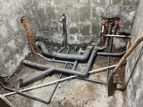 龍懿工程行 - 浴室整修，水電管路配置