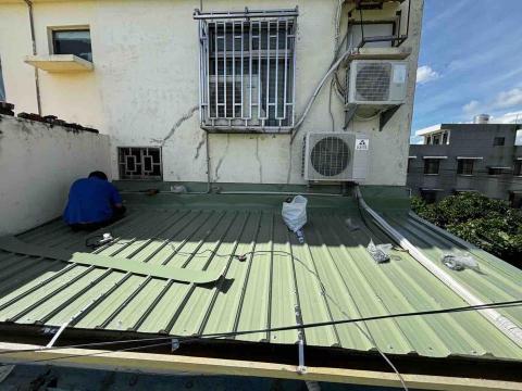 左達工程行 - 浪板