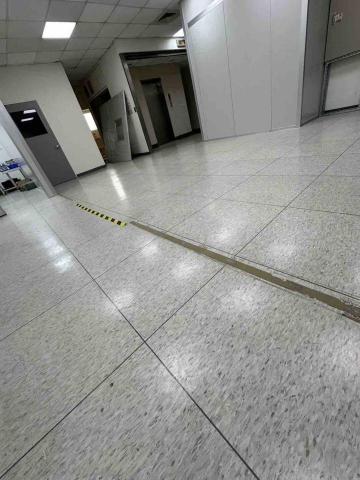 曜藝設計工程 - 新莊塑膠地板拆除 重鋪新地板