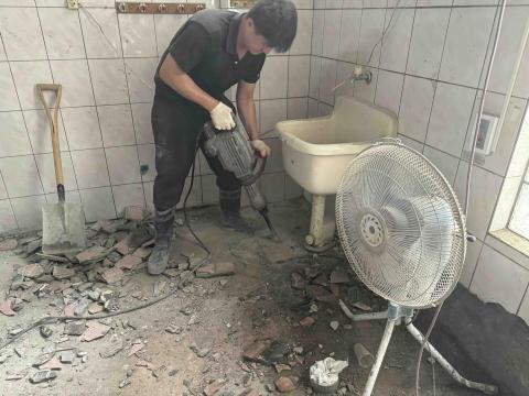 品鈦工程行 - 桃園國小拆除作業