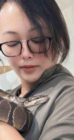 小孟♪-台南寵物保姆20年以上貓奴 - 與蛇共舞～