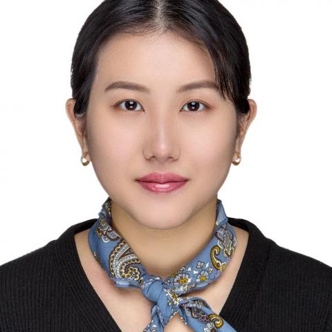 提供ptt爬蟲服務的專家Miranda