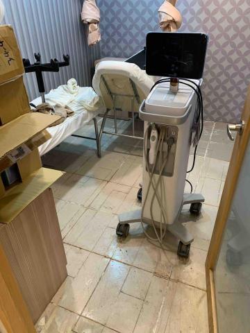 曜藝設計工程 - 板橋醫美診所 地板拆除 重新鋪設