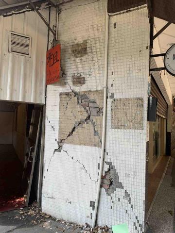 曜藝設計工程 - 永和團購店 牆面打除 清運 重砌磚牆