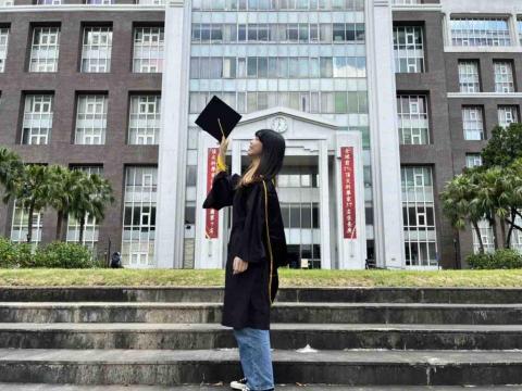 提供染髮劑天然服務的專家林虹慈