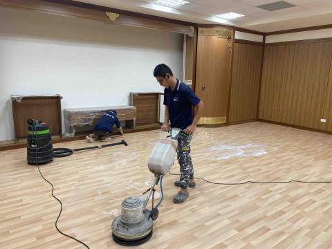 淨雅清潔有限公司 - 靜思堂佛堂洗地打蠟
