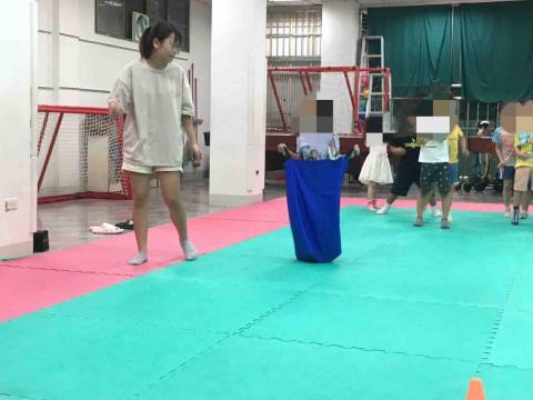 吳珈綺 - 幼兒大肌肉運動