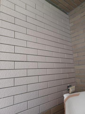 姜葳葳 - 地震後，捧空修繕