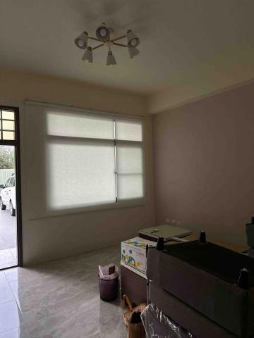 敦品窗簾-小賴 - 陽光捲簾