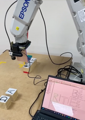 Jacky - 使用影像處理抓取目標座標，並利用機器手臂進行抓取