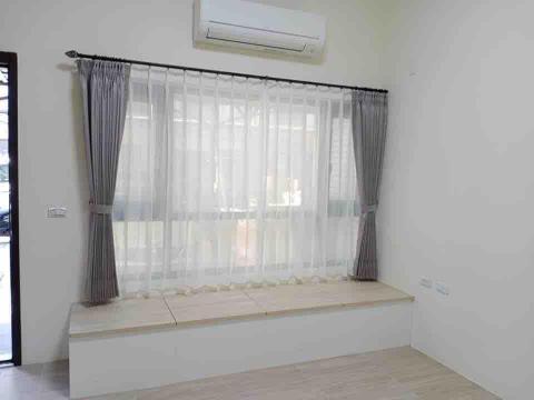 敦品窗簾-小賴 - 藝術桿