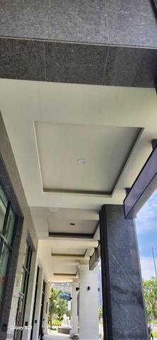 你為什麼不問問神奇海螺呢 - 挑高樓層天花板，油漆：批土+底漆+完工