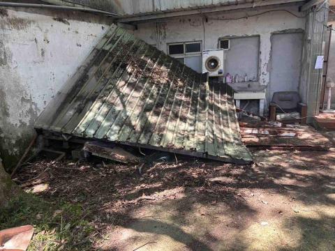 合宜企業社 - 拆除鐵皮