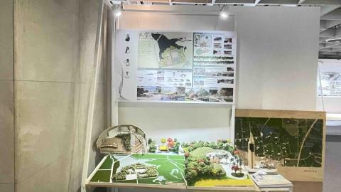 朱芳蓁 - 此為畢業設計的模型及海報排版作品