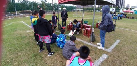 劉佳雄 - 足球比賽隊形講解