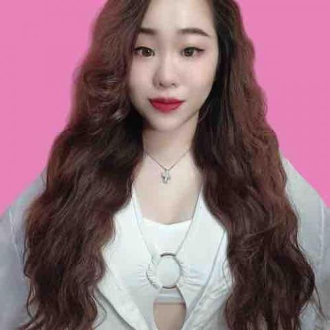 提供阿里山初日民宿服務的專家莎繽娜