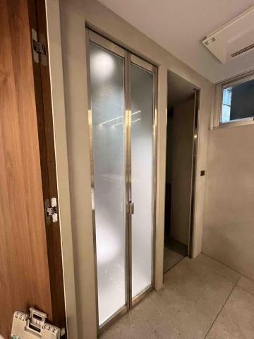 JX專業樓房隔熱窗飾紙 - 浴室霧面磨砂貼紙施作完成圖