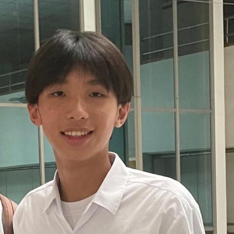 提供113學測考程服務的專家李睿承