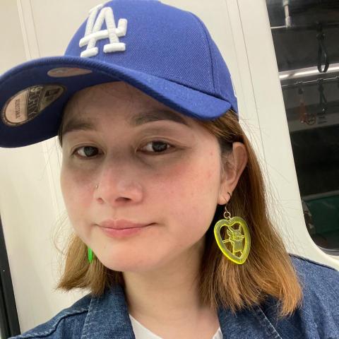 提供外送賺錢服務的專家黃萱萱