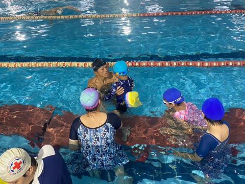 私人游泳教練 - 松山國小特教班游泳課