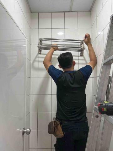 魏吉宏 - 衛浴設備安裝