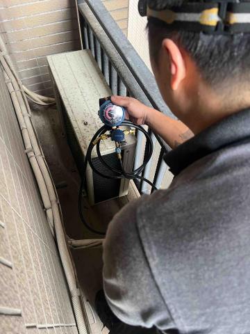 傑斯空調維修 - 冷媒壓力檢查
