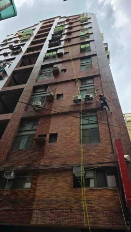 台灣外牆蜘蛛人 - 社區外牆透明防水