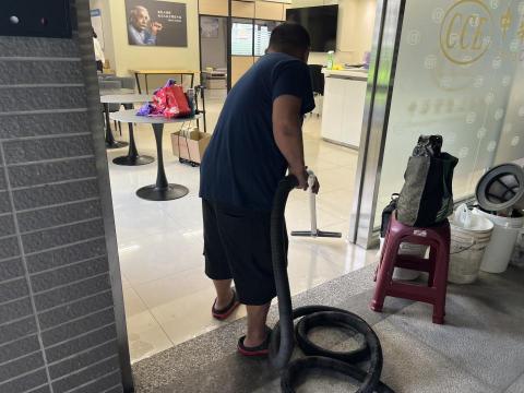 包滿意清潔 - 辦公室清潔