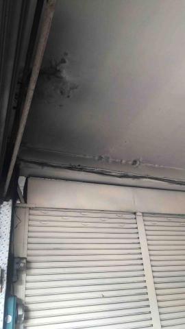 全民服務公司 - 被燻黑