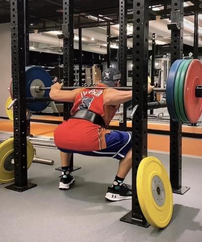 Ray - Squat 深蹲訓練