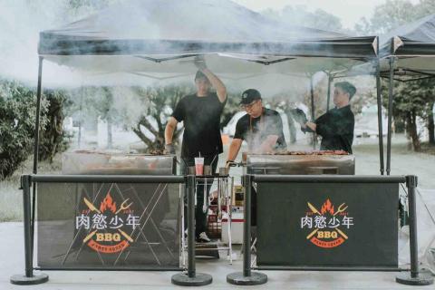 肉慾少年-到府代烤｜行動酒吧 - 代客到府烤肉團隊