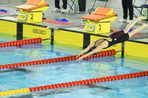 中興大學電機系（學生） - 目前為游泳校隊，五月時代表學校參加全國大專校院運動會。