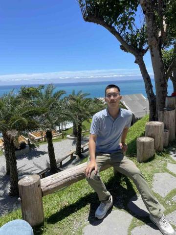 提供高中生物服務的專家邱文翔