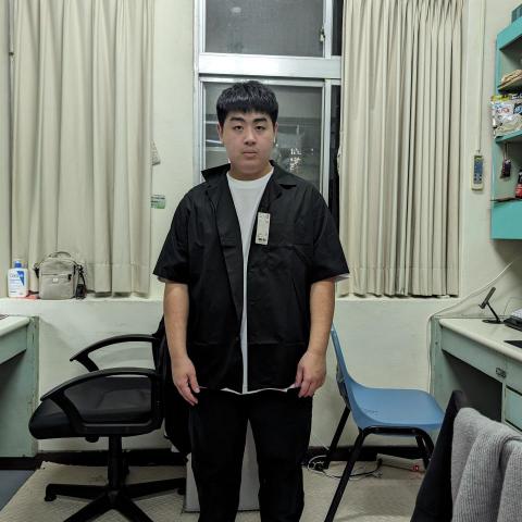 提供數學b學測服務的專家徐柏安