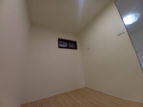 你為什麼不問問神奇海螺呢 - 苗栗縣竹南鎮，社區：La More，油漆完成品