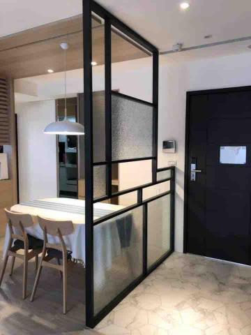 巨懋裝潢鐵件有限公司 - 玻璃屏風