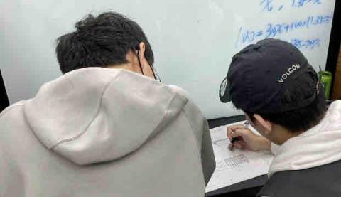 鄭兆鈞 - 教學照片