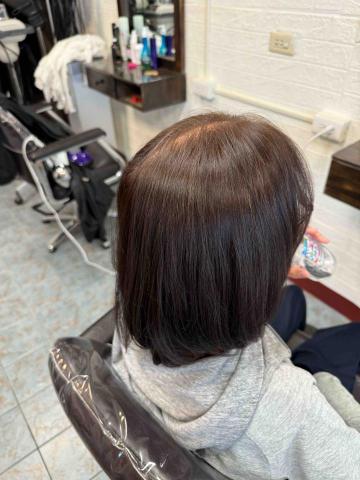 髮欣社美髮沙龍 - 白髮也可以有流行色