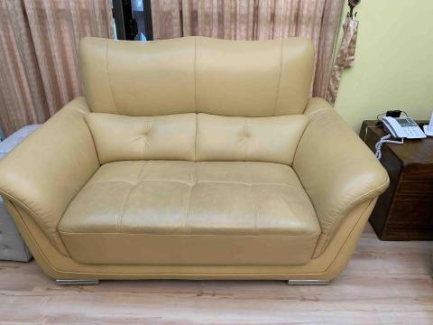 佳美潔 - 皮沙發清洗前 佳美潔 - 皮沙發清洗前