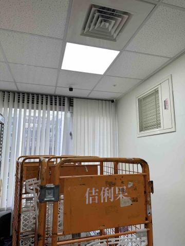 Zavier(楊先生） -  藥局倉庫安裝監視器