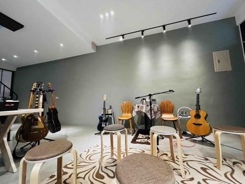 惠明藝術中心—吉他教學 - 