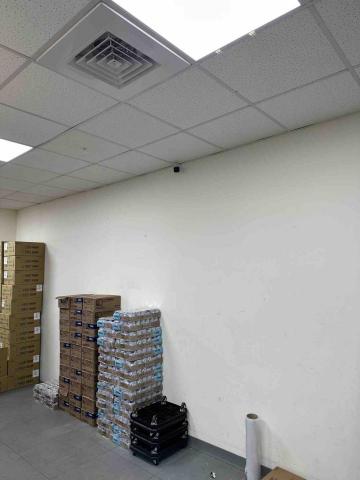 Zavier(楊先生） - 藥局倉庫安裝監視器