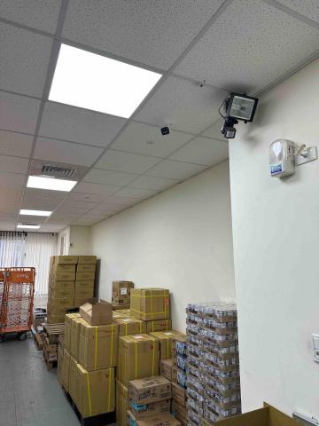 Zavier(楊先生） - 藥局倉庫安裝監視器