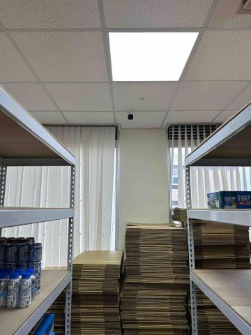 Zavier(楊先生） - 藥局倉庫安裝監視器