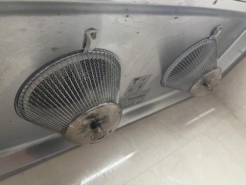 Ying Ying - 廚房抽油煙機清潔