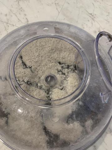 邱橘子 - 水濾式設備清潔出大大小小的髒污