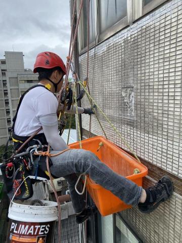 小當家高空作業 - 外牆磁磚檢修與拆除作業, 專業度看的見